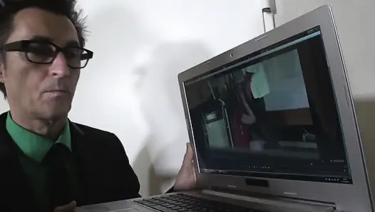 Cewek seksi bertato rambut cokelat dientot habis-habisan di kantor dokter