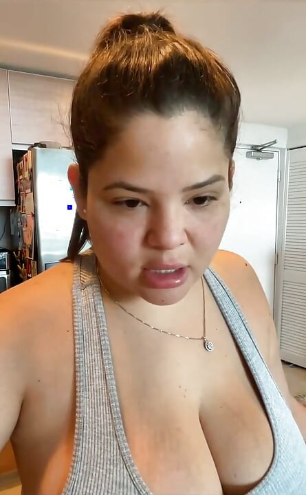 Live Stream with Dani Valentina