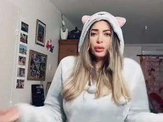 Сексуальное марокканское Sarah трахается с телом33