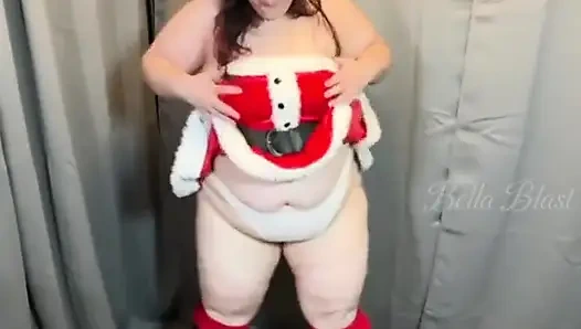 Nyonya claus si cewek super semok yang nakal lagi menggoda - bella blast