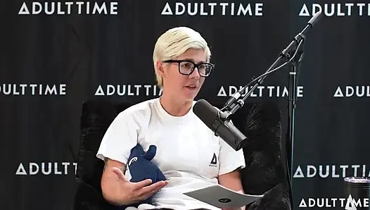Cami Strella überlebt einen Kult, Tiktok-Ruhm & Nicht-Monogamie | der Erwachsenenzeit-Podcast