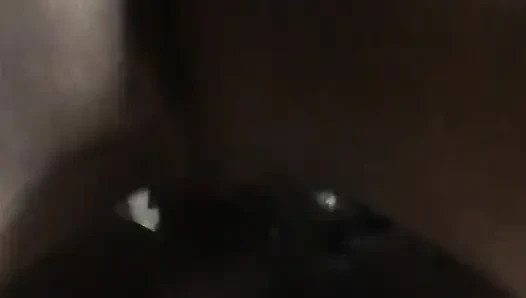 Karım ıslak amcığıma yakın çekim sikiş