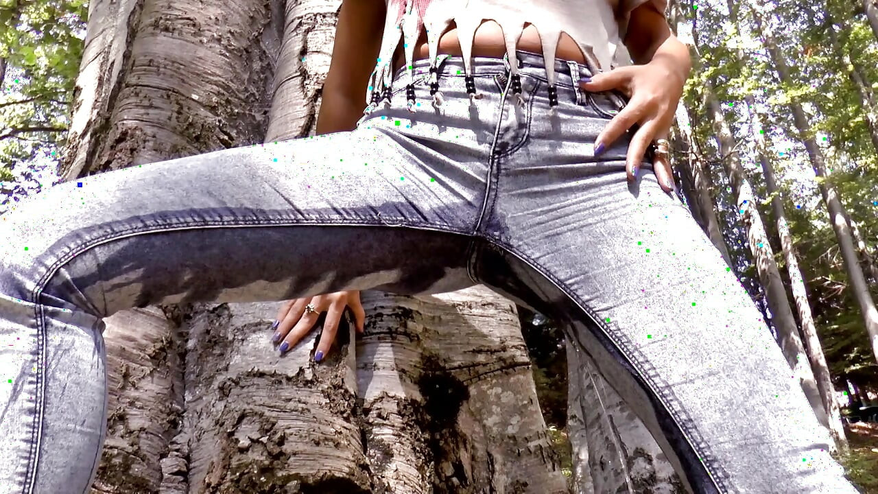 Sexy blonde banged outdoor in the woods