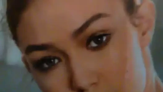 Gigi Hadid Jerk Off Cumshots