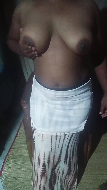 Desi vabhi Big boobs and village Desi hottest girls