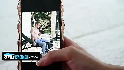 Stepdaughter Ariana Takes Stepdad's Viagra Boner While Stepmom's Away