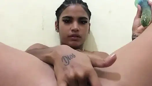 Latina mommy masturbates like a bitch in the room