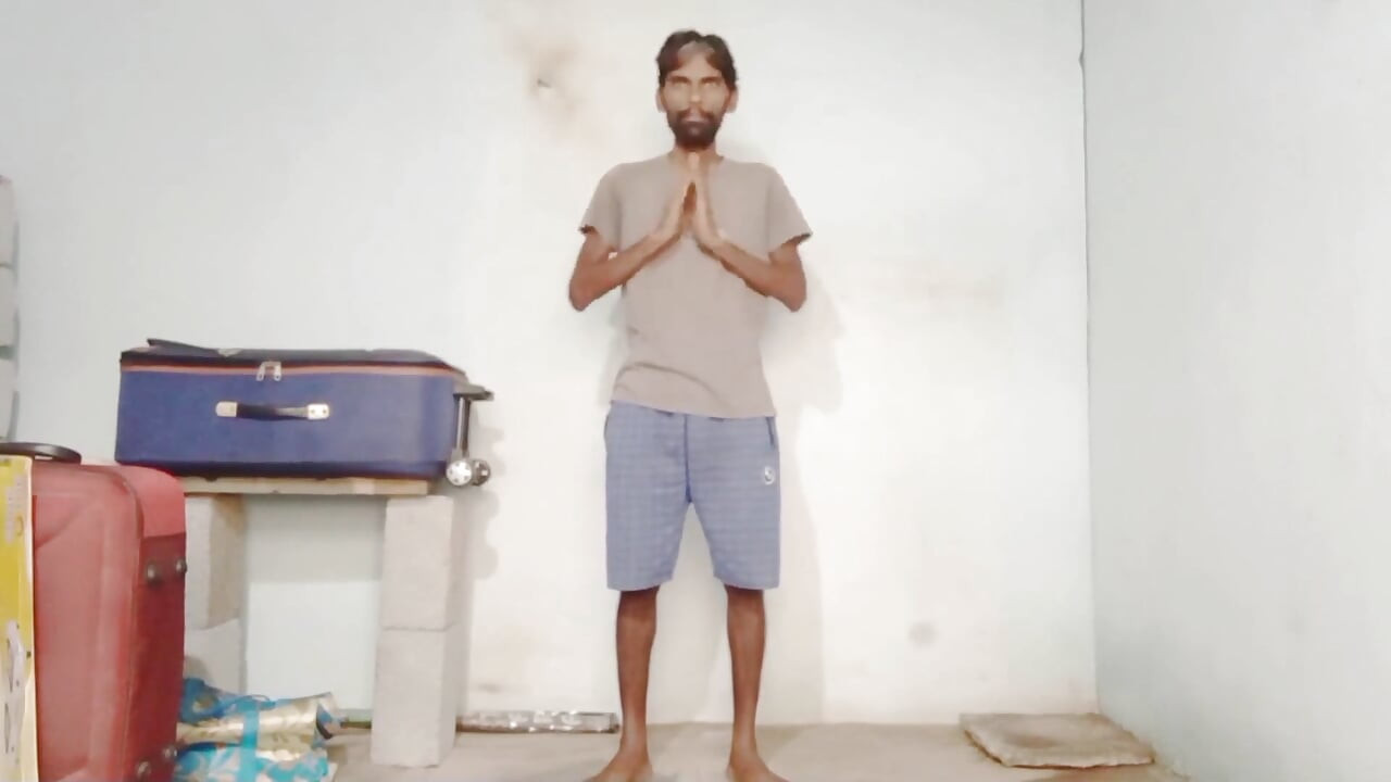 Rajesh 花花公子 993 展示屁眼、打屁股、自慰雞巴和射精