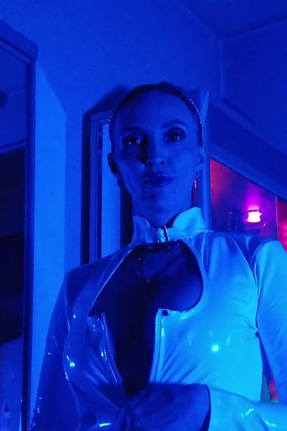 Božica Eva Latex Domina Femdom solo fetiš igračke za jebanje BDSM štikle PVC MILF s velikom guzicom