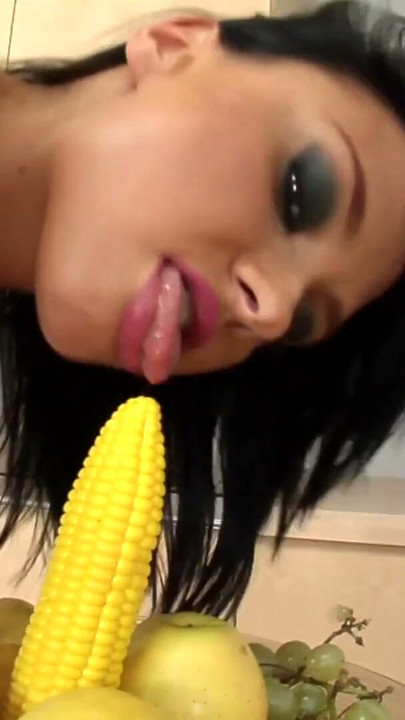 Tina allein zu Hause wenn Ihr Freund auf der arbeit ist | Clip 1