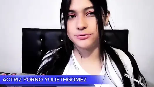 Apakah Anda tahu berapa usianya? Murid kolombia yang naif dan polos ini nawarin pantatnya untuk nilai yang lebih baik
