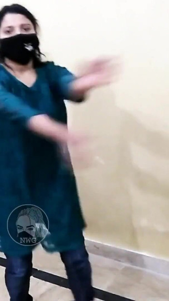 Unforgettable moment from "Ik Wari Ty Lag Seeny Naal Sexy Mujra Dance Pakistani"