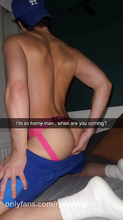 CHÀNG TRAI ĐẠI HỌC SNAPCHAT CHƠI SOLO VỚI CHÍNH MÌNH CẶP MÔNG HOÀN HẢO RÊN RỈ CON CU NÓNG BỎNG NHẤT