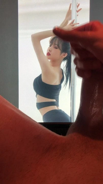 GFRIEND Yuju cum tribute