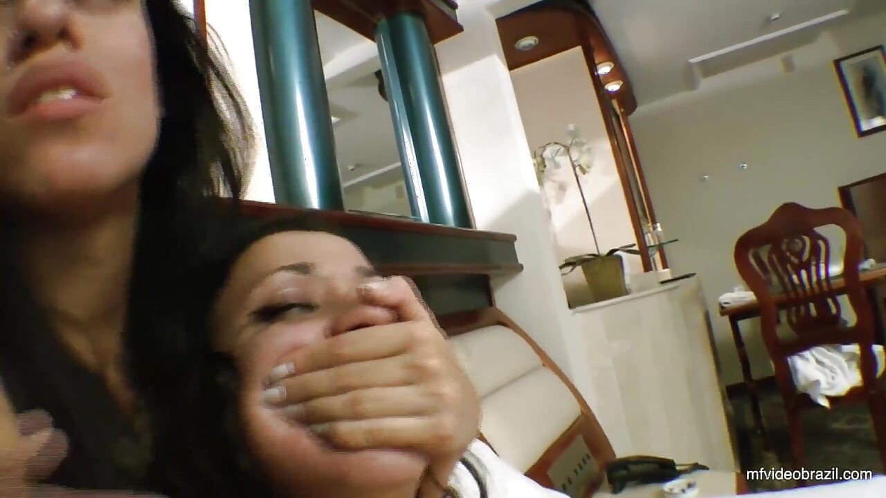 Hands Fuck Lesbian Top Babes