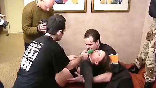 Di balik layar: menyaksikan rekaman adegan mesum