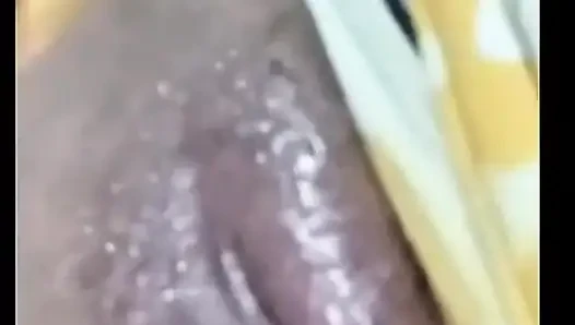 Bu çok iyi hissettirdi, fışkırtarak geldim, ilk fışkırtmamı yaptım!