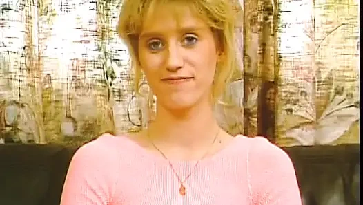 Sesi amatir bareng cewek imut asal jerman ini! Wajib nonton!