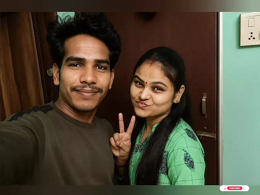 Adik tiri India yang cantik panas romantik dan abang tiri keras oleh -Snapchat143