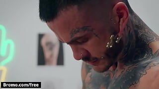 Skinny Twink Lev Ivankov Gets His Asshole Drilled By His Super Sexy Tattoo Artist Fly Tatem - BROMO