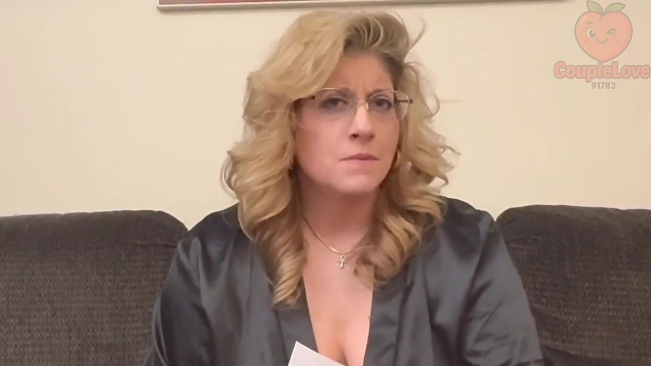 Üvey anne zorbanla baş ediyor - sürükleyici bakış açısı