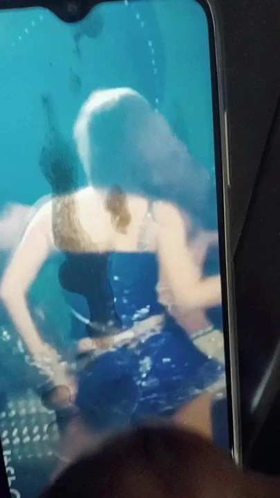 Wajah dan sosok Diya mirza