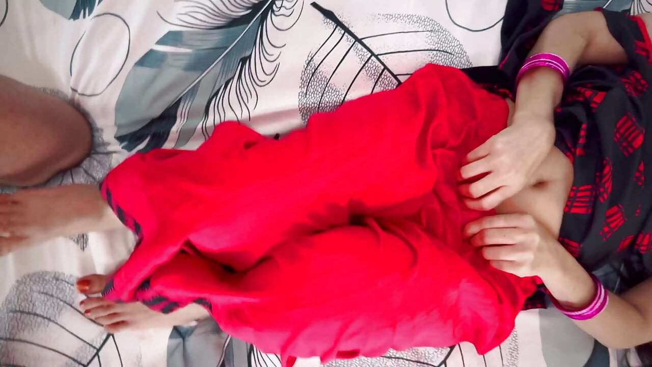Bihari Ne Ki Desi Bhabhi Ki Chut with Clear Audio Hindi Full Sex Video
