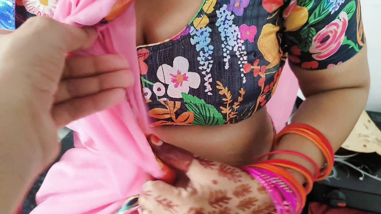Aaj bhabhi ki kichin me karte bawkt ki bhabhi ki jabarjast chudayi