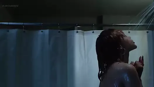 Rihanna nago, Bates motel, seksowna scena prysznicowa