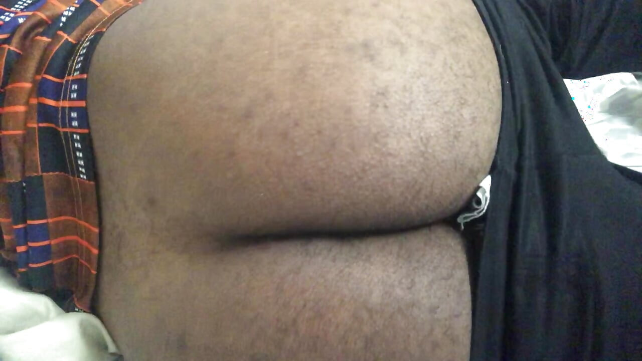 I need them to hit my buttocks and cum inside