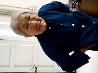 中国75岁奶奶中出