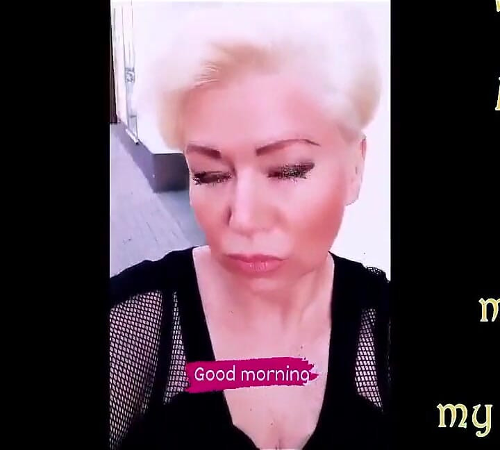 Faceți cunoștință curva cool matură Aimee milf fierbinte o soție credincioasă, mamă grijulie a patru pui și cea mai depravată curvă în pat!