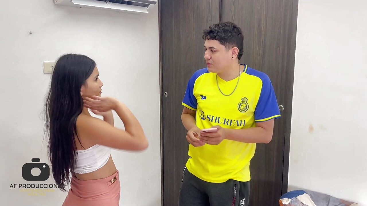 I give my stepsister a delicious fuck while her boyfriend is away