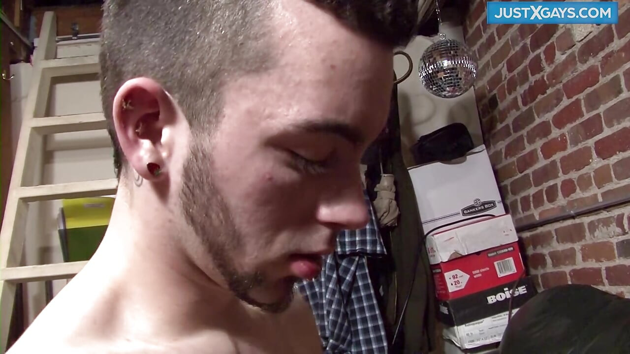 Bearback čovjek s velikim kurcem