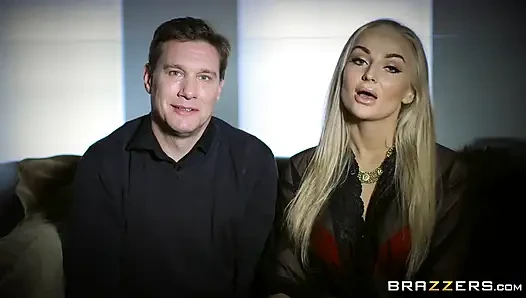 Brazzers - Danny D был там, чтобы осеменить Kayla Green, но не смог устоять перед окончанием на всем ее лице