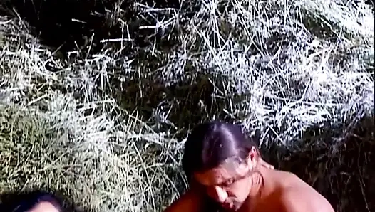 Sheila и Vanda получают двойные камшоты на лицо в горячем сексе вчетвером