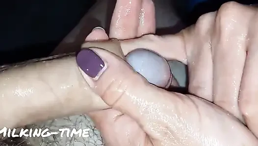 The Joys of the Uncircumcised Penis (milking-time)