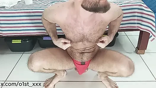 Büyük dildoya binmek çok ateşli