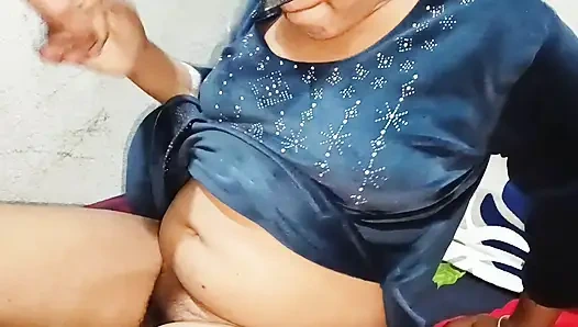 Neha bhabhi terangsang mengisap memek sempit dan video bercinta dengan suara hindi yang jernih