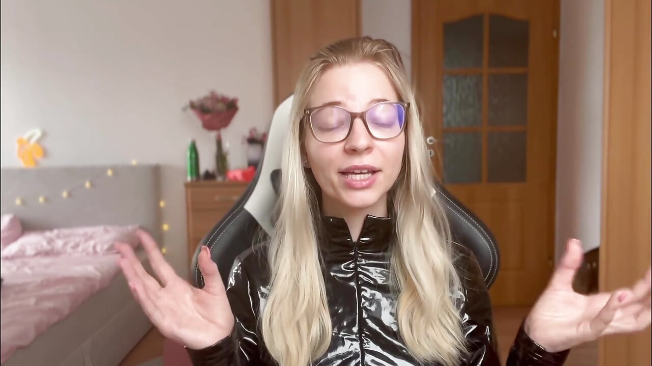 All You Need to Know About Latex Fetish (pvc, Leather)