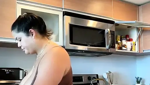 Live Stream with Dani Valentina