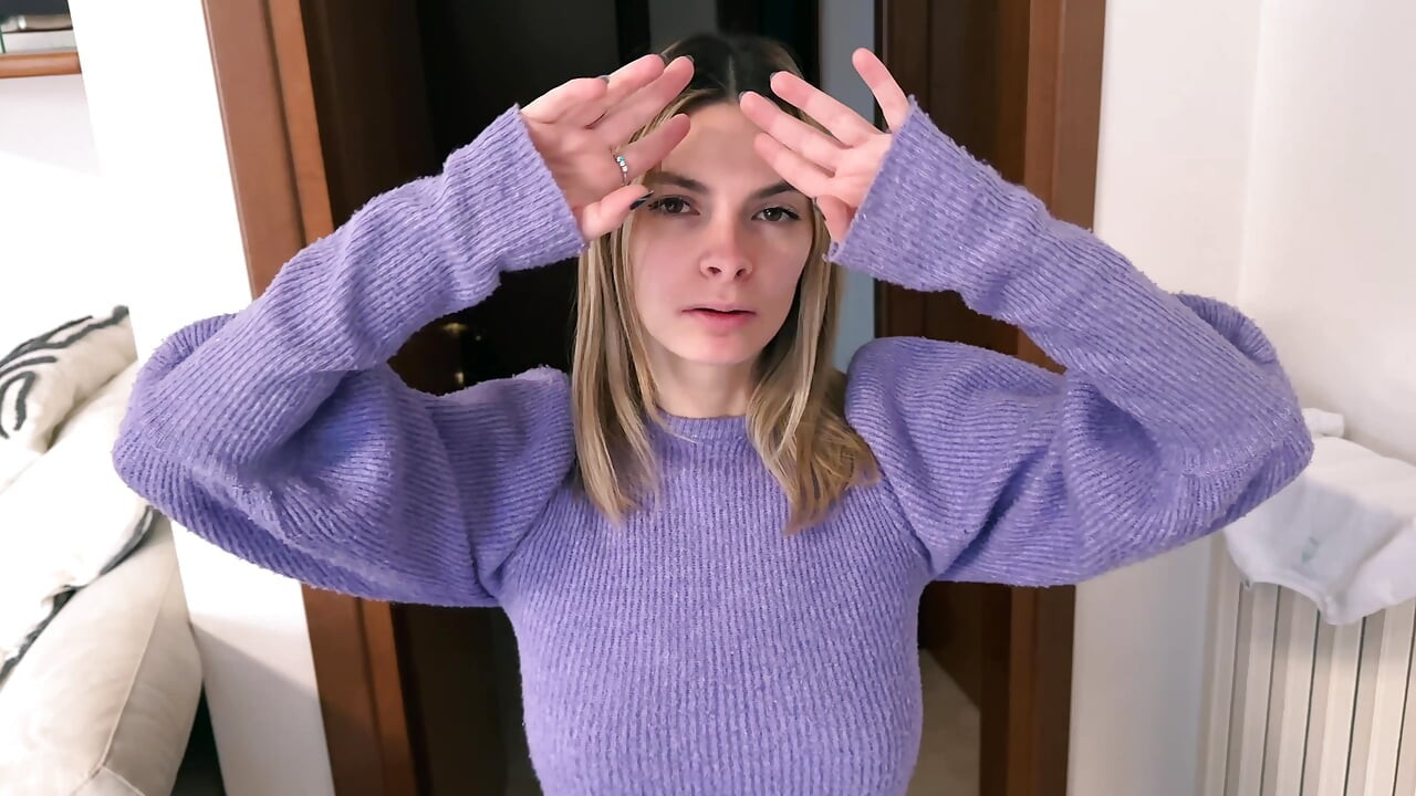 Teacher Goes to the Masseur to Relax, He Makes Her Relax by Touching Her Well and Then Fucks Her Like a Slut