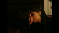 amatör lezbiyen öpücük (001)