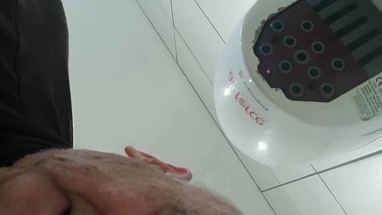 Badezimmer nackt