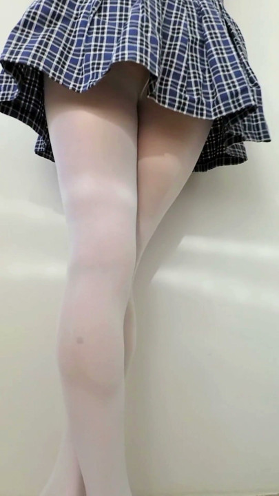 ESTUDANTE LEGGY