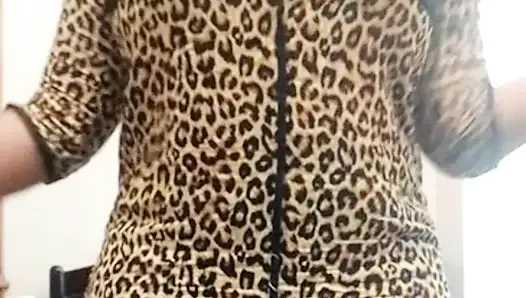 Ketiak & jari besar desi