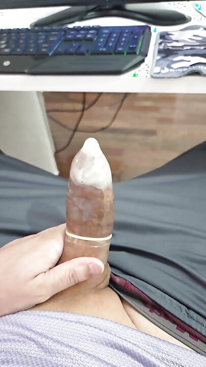 Kondom pun sperme
