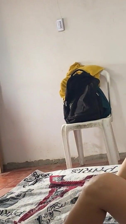 "Büyük götlü üniversite öğrencisi kiracı oda kirasını sıkı amcığıyla ödüyor, ev sahibinin karısı ise"