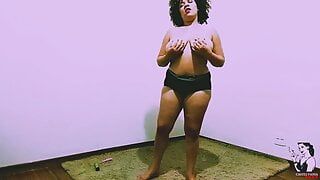 Lays Lopes - BBW-Trailer im Motel mit Sexspielzeug