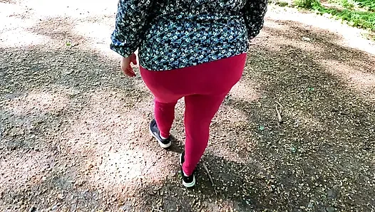 Masukin toketmu ke dalam jempol